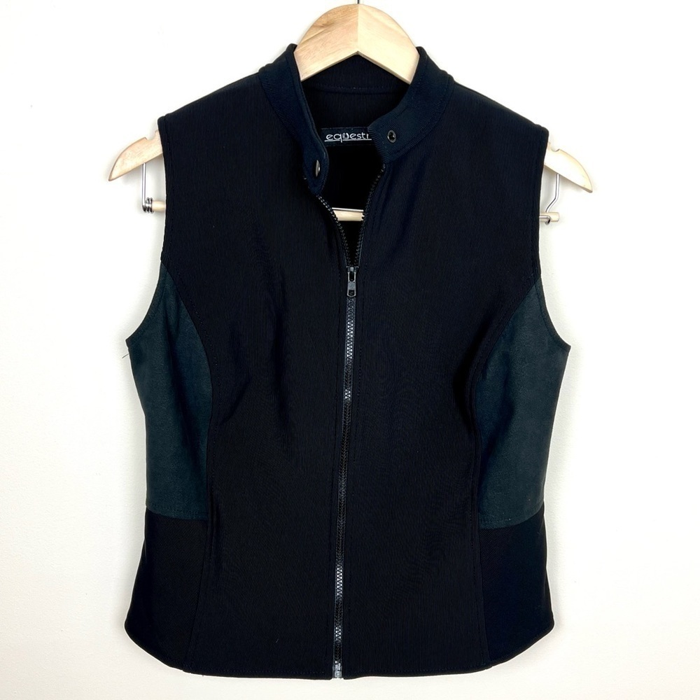 Equestrían Black Vest‎